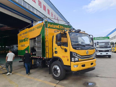 3800轴距吸污净化车.